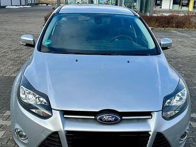 Silber Gebraucht 2013 Ford Focus Titanium Kombi | 3.599 € (Guter Preis)