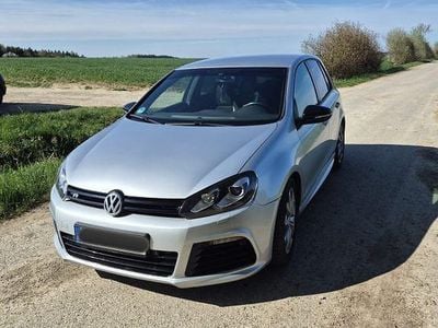 Second-hand VW Golf VII R 271 CP (199 kW) 2012 Argintiu Berlinǎ