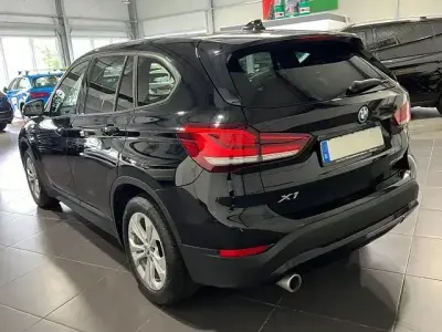 Gebraucht BMW X1 Advantage 125 PS (91 kW) 2022 Schwarz SUV