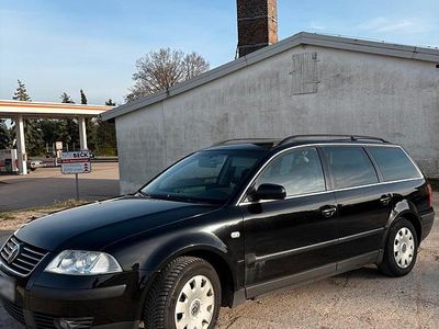 Gebraucht VW Passat 130 PS (95 kW) 2003 Schwarz Kombi
