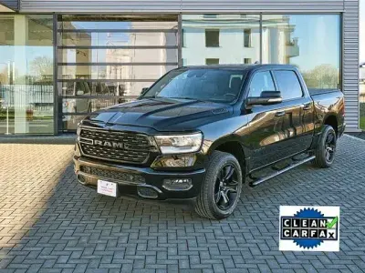 Usado Dodge Ram 401 HP (294 kW) 2022 Preto Pickup