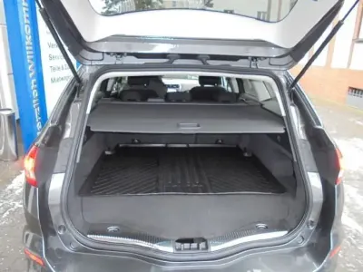 Gebraucht Ford Mondeo Trend 140 PS (102 kW) 2023 Magneticgrau (metallic) (metallic) Kombi