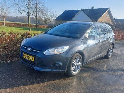 Grau Gebraucht 2013 Ford Focus Titanium Kombi | 4.250 € (Fairer Preis)