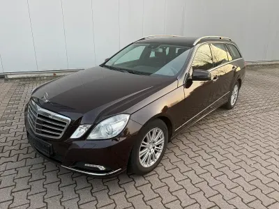 Usata Mercedes E250 204 CV (150 kW) 2011 Andere farben Station wagon