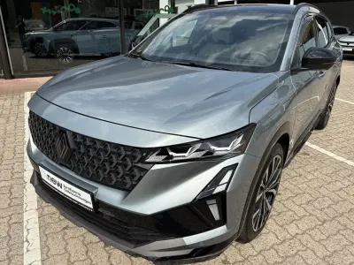 Gebraucht Renault Espace Iconic 131 PS (96 kW) 2025 Grau SUV