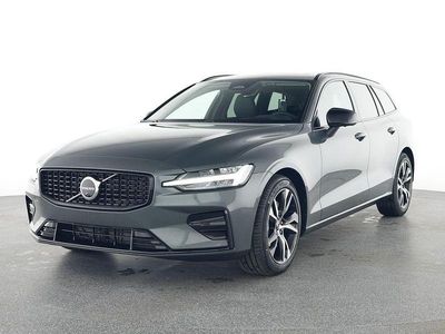 Gebraucht Volvo V60 Plus 197 PS (144 kW) 2025 Forest lake Kombi