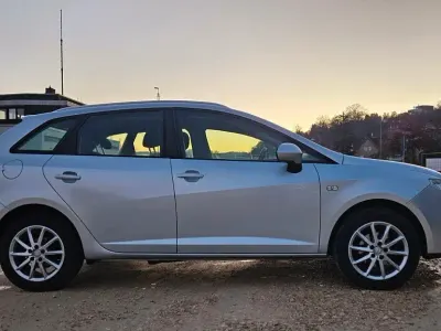 Używany Seat Ibiza ST Style 86 KM (63 kW) 2011 Srebrny Kombi