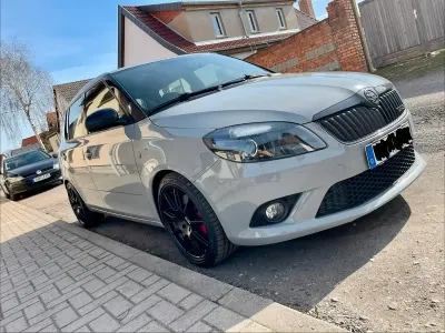Gebraucht Skoda Fabia RS 179 PS (131 kW) 2014 Grau Limousine