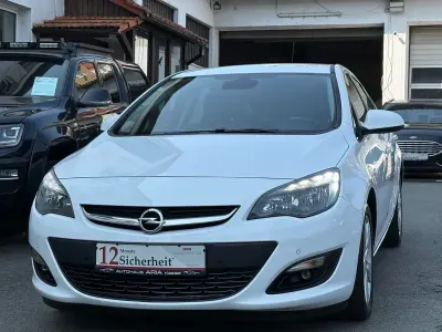 Gebraucht Opel Astra Style 140 PS (102 kW) 2015 Weiß Limousine
