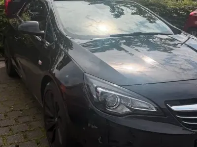 Gebraucht Opel Cascada 165 PS (121 kW) 2014 Schwarz Cabrio