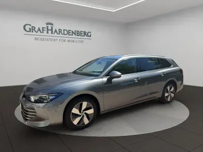 Gebraucht VW Passat Business 150 PS (110 kW) 2025 Grau Limousine