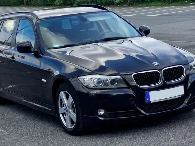 Gebraucht BMW 318 143 PS (105 kW) 2011 Schwarz Kombi