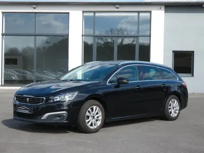 Gebraucht Peugeot 508 SW Style 156 PS (114 kW) 2015 Schwarz Kombi