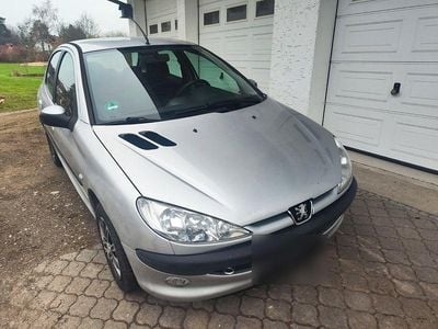 Usata Peugeot 206 Tendance 75 CV (55 kW) 2004 Argento Station wagon