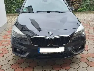 Gebraucht BMW 218 Gran Tourer Advantage 150 PS (110 kW) 2016 Schwarz Van / Kleinbus
