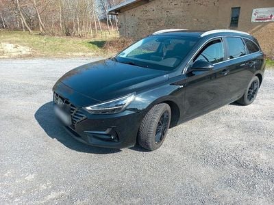 Gebraucht Hyundai i30 136 PS (100 kW) 2021 Schwarz Kombi