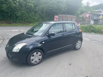 Gebraucht Suzuki Swift 92 PS (67 kW) 2009 Schwarz Kleinwagen
