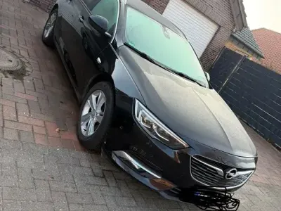 Second-hand Opel Insignia Innovation 170 CP (125 kW) 2019 Negru Break
