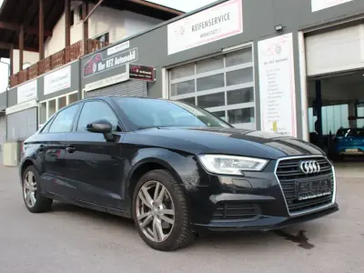Occasion Audi A3 Basis 116 ch (85 kW) 2017 Noir Berline