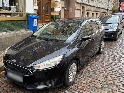 Schwarz Gebraucht 2017 Ford Focus Kombi | 7.800 € (Guter Preis)