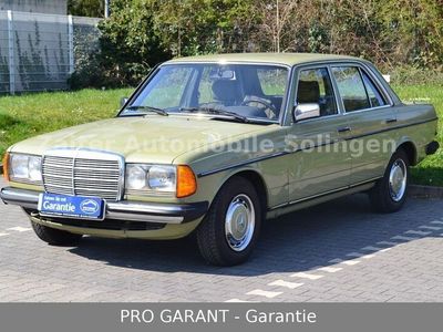 Gebraucht Mercedes 200 109 PS (80 kW) 1984 Grün Limousine