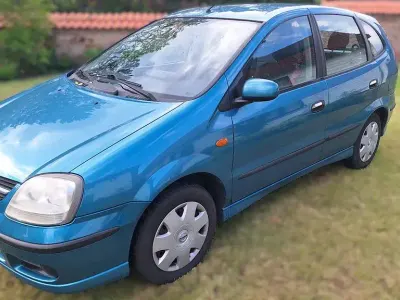 Gebraucht Nissan Almera Tino Acenta 116 PS (85 kW) 2004 Van / Kleinbus