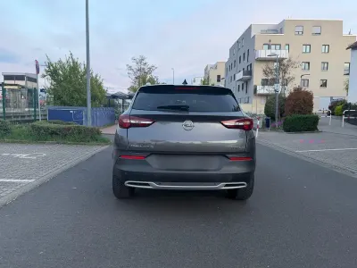 Usata Opel Grandland X Ultimate 177 CV (130 kW) 2019 Grigio SUV