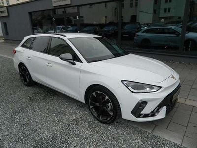 Gebraucht Cupra Leon 150 PS (110 kW) 2025 Glacial weiß metallic Kombi