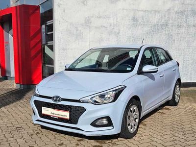 gebraucht Hyundai i20 Select Active 1.2L 84 PS