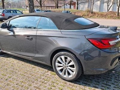 Usata Opel Cascada Innovation 170 CV (125 kW) 2016 Andere farben Cabrio