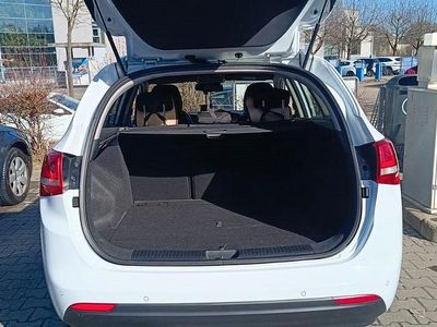 Gebraucht Kia Ceed DREAM-TEAM Edition 184 PS (135 kW) 2016 Weiß Kleinwagen