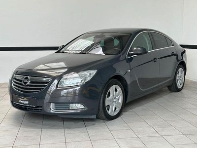 Gebraucht Opel Insignia Edition 160 PS (117 kW) 2013 Grau Limousine