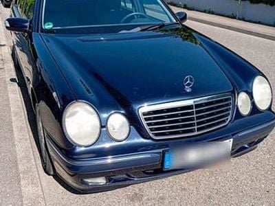 Mercedes E280
