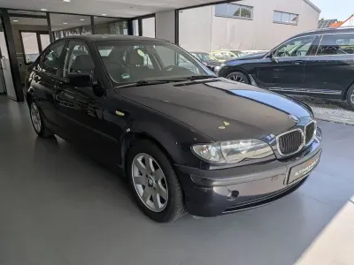 Gebraucht BMW 318 143 PS (105 kW) 2002 Blau Limousine