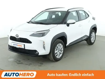 Gebraucht Toyota Yaris Cross Comfort 116 PS (85 kW) 2025 Weiß SUV