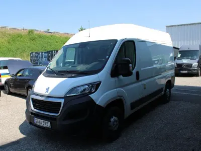 Gebraucht Peugeot Boxer Avantage 140 PS (102 kW) 2021 Banquise Van