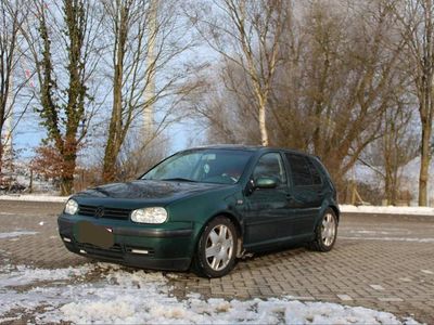 Grün Gebraucht 1998 VW Golf IV Kleinwagen | 800 € (Etwas zu teuer)