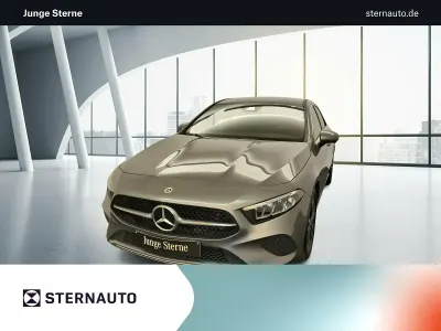 Gebraucht Mercedes A200 Advanced 163 PS (119 kW) 2024 Metalliclack mountaingrau Limousine