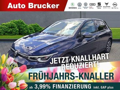 Usata VW Golf VIII Active 150 CV (110 kW) 2022 Blu Berlina