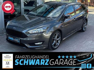 Grau Gebraucht 2018 Ford Focus ST-Line Limousine | 12.990 € (Fairer Preis)