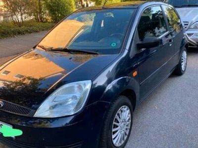 gebraucht Ford Fiesta 1,3. Erst 69.000km gelaufen