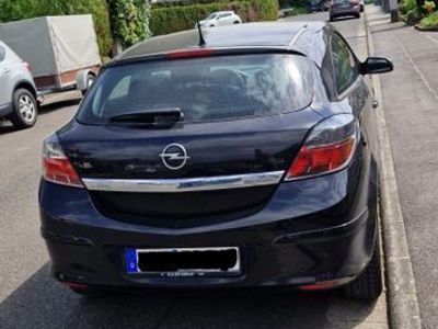 Opel Astra GTC