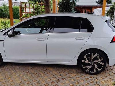 Gebraucht VW Golf VIII Style 150 PS (110 kW) 2023 Weiß Limousine