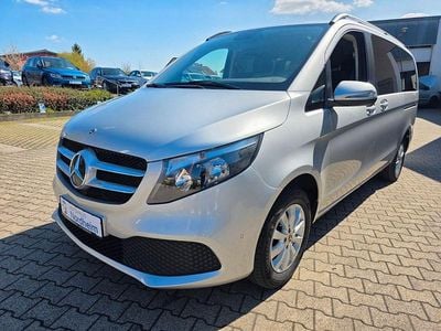 Usata Mercedes V220 163 CV (119 kW) 2022 Argento Monovolume
