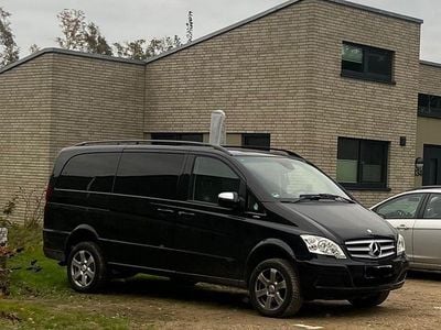 Schwarz Gebraucht 2011 Mercedes Viano Edition Van / Kleinbus | 16.000 € (Fairer Preis)