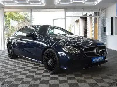 Gebraucht Mercedes E220 Avantgarde 194 PS (142 kW) 2019 Blau Coupé