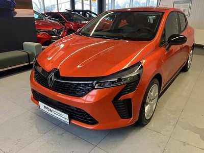 Orange Gebraucht 2024 Renault Clio V Evolution Limousine | 16.888 € (Guter Preis)