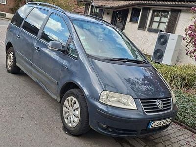 Gebraucht VW Sharan Comfortline 116 PS (85 kW) 2005 Grau Van / Kleinbus