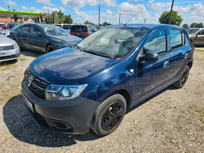 Gebraucht Dacia Sandero Essentiel 73 PS (53 kW) 2017 Blau Limousine