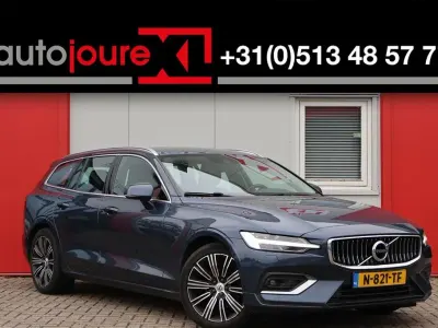 Gebraucht Volvo V60 Inscription 150 PS (110 kW) 2021 Blau Kombi